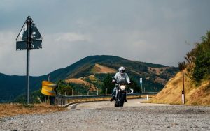 Kinh nghiệm phượt xe máy an toàn cho người mới