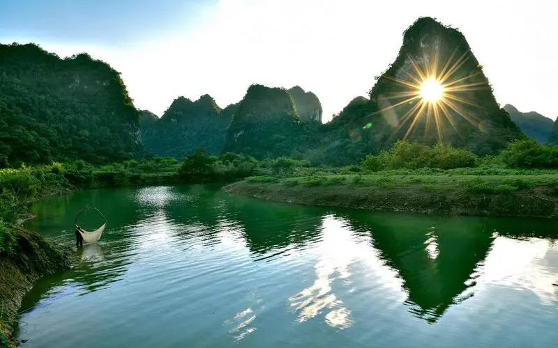 núi mắt thần